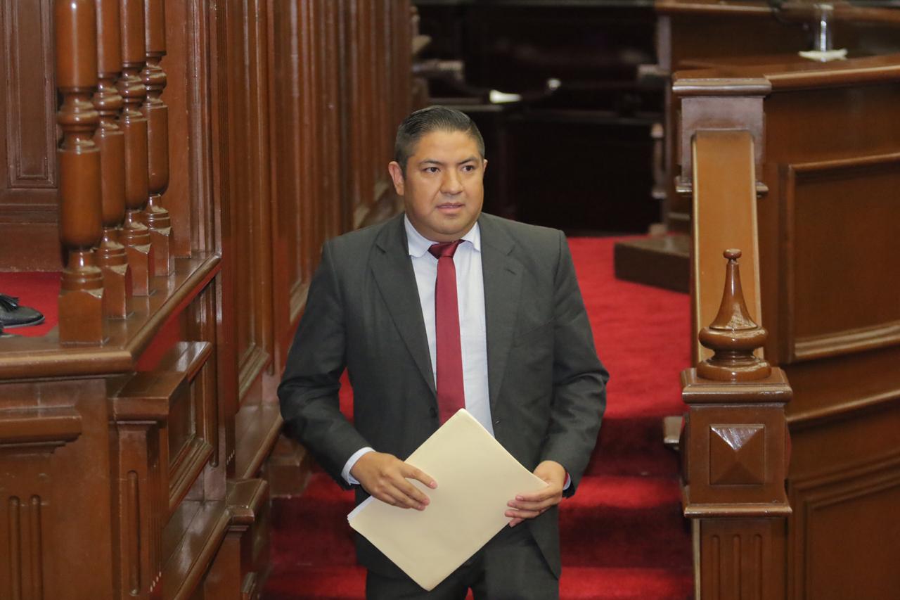  El diputado Francisco Cedillo de Jesús va por los derechos digitales