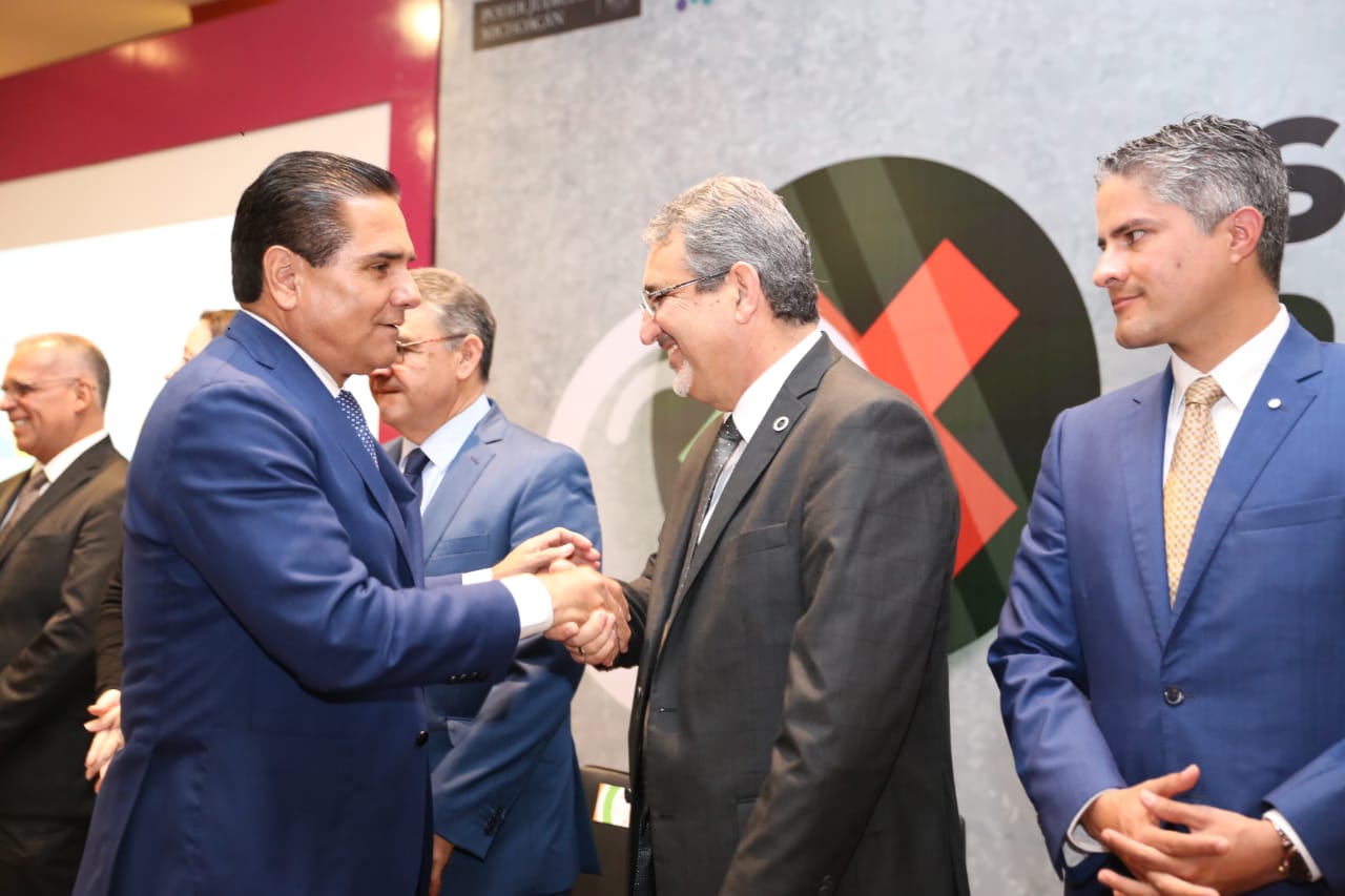  Llama Gobernador a cambiar patrones sociales para acabar con corrupción