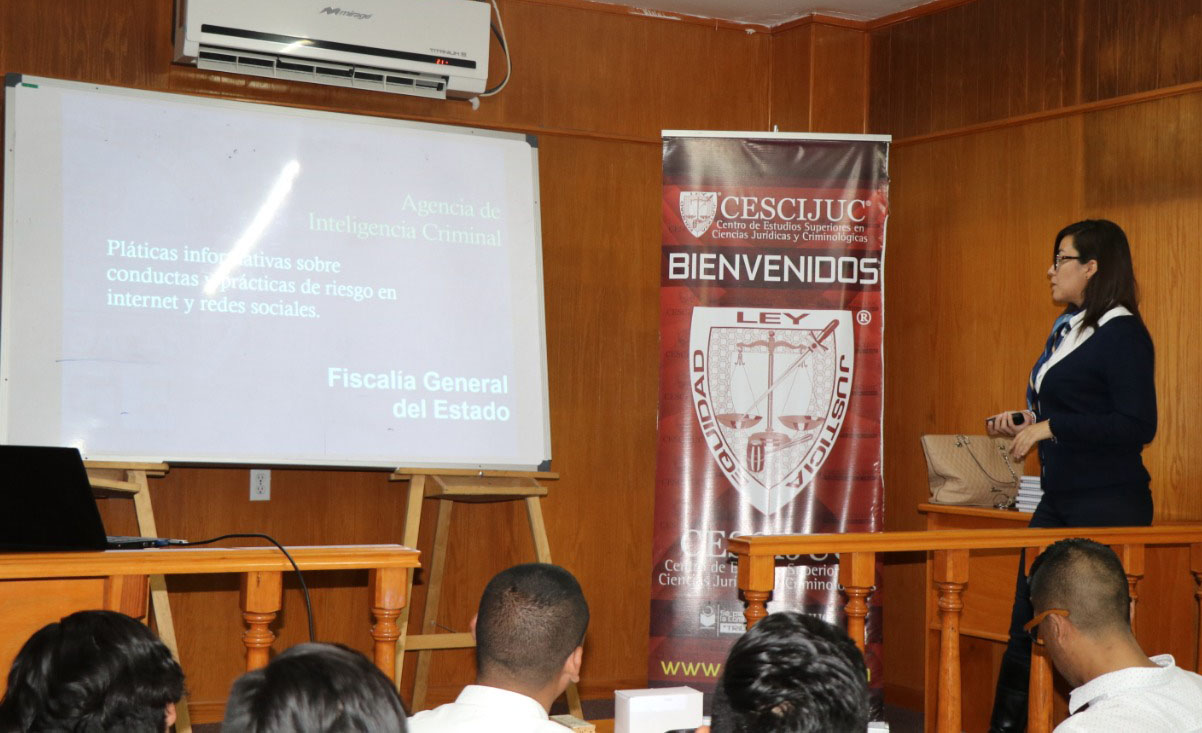  Imparte FGE plática sobre uso adecuado de redes sociales y riesgos en internet