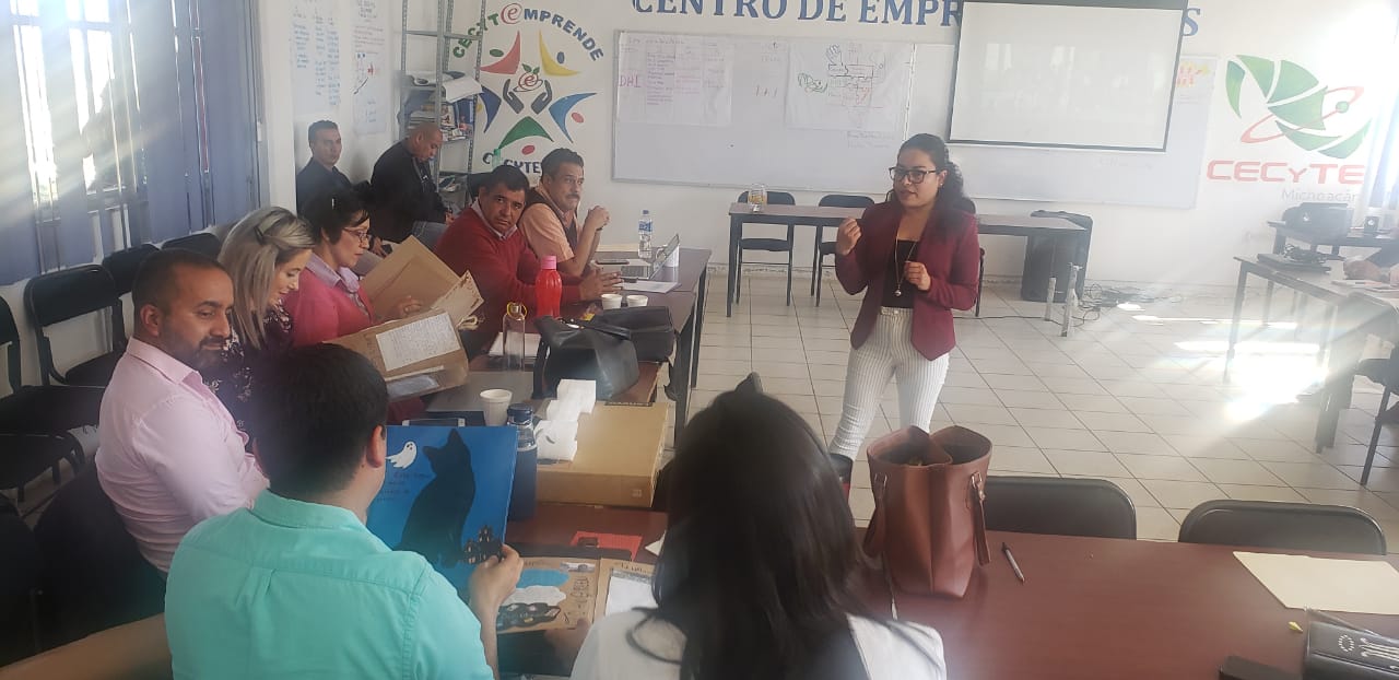  Docentes del CECyTEM comparten experiencias para mejorar procesos de enseñanza-aprendizaje