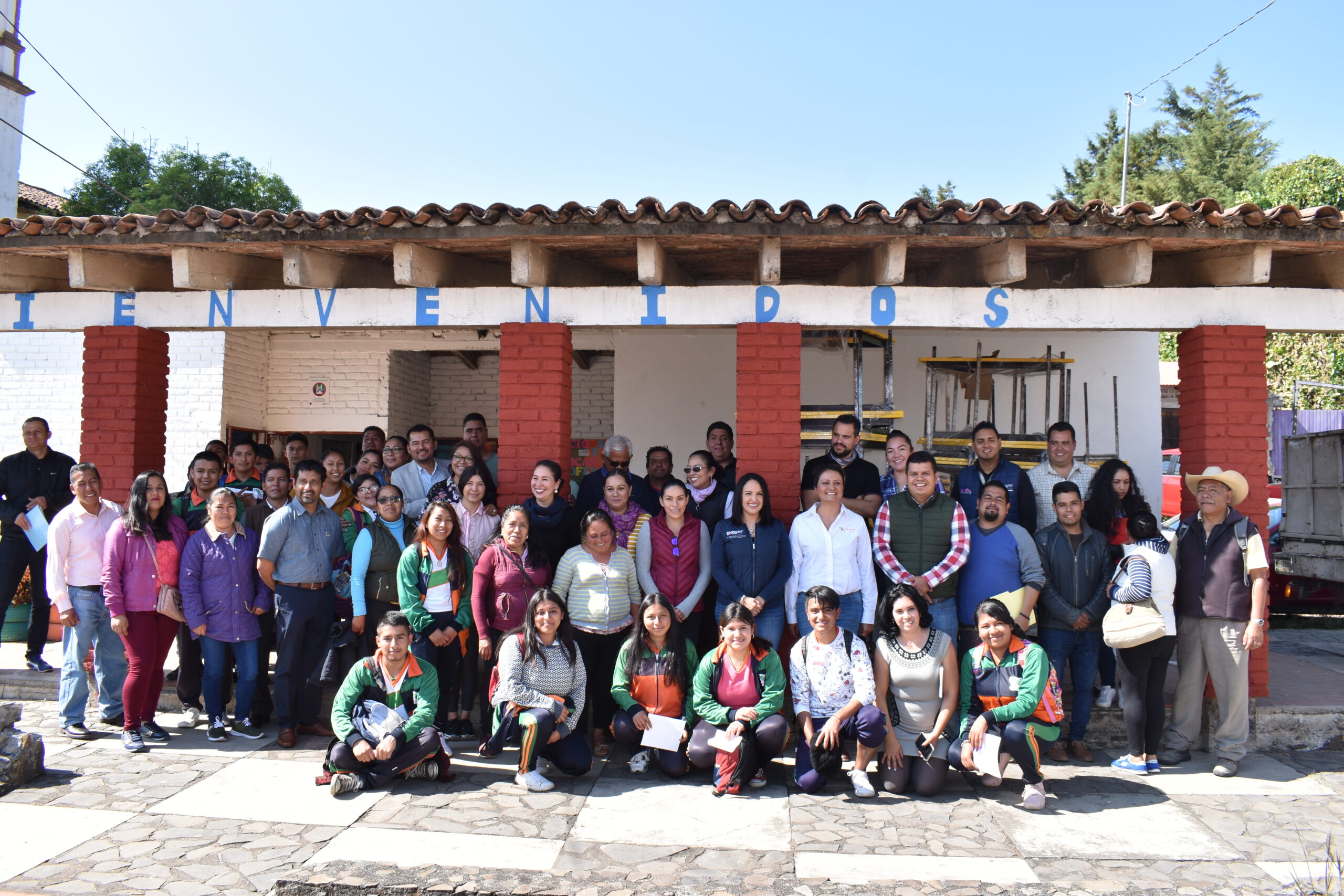  Tras 14 años de estudiar en la parroquia del pueblo, alumnos del CecyTem Huecorio estrenarán escuela
