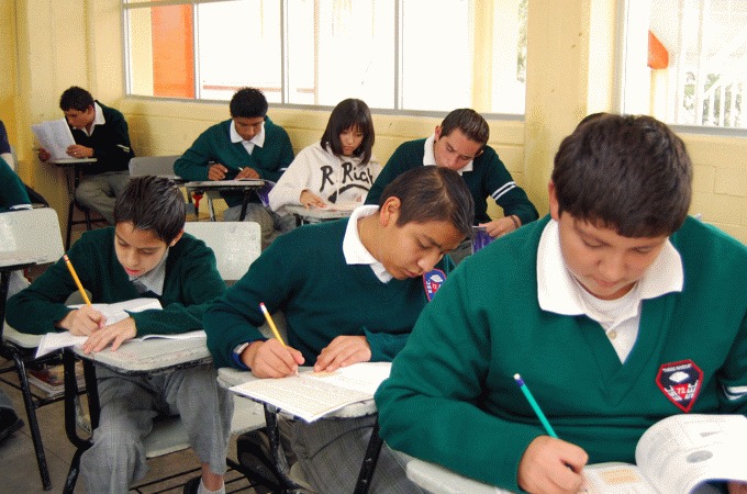  Prohibido el cobro de cuotas en escuelas públicas; pide SEE denunciar