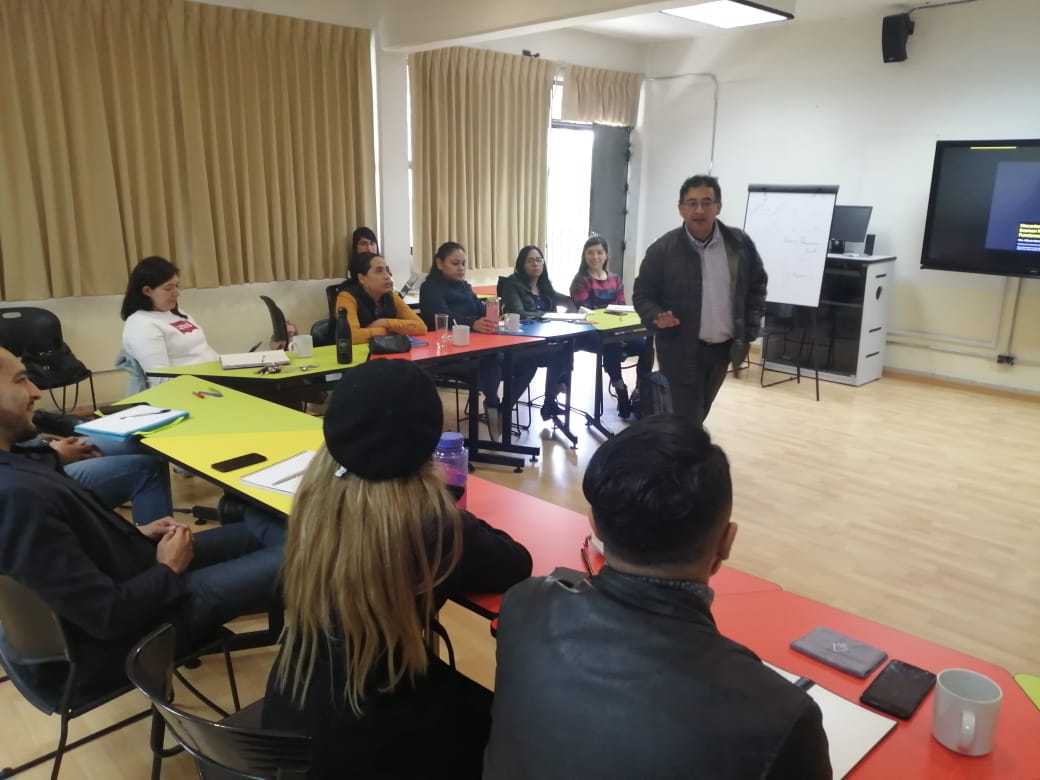  Certifica FGE a personal en Psicología Clínica