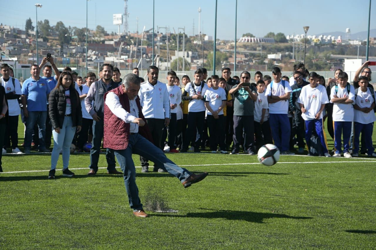  “Avanzamos en la rehabilitación de espacios para masificar el deporte”: Raúl Morón