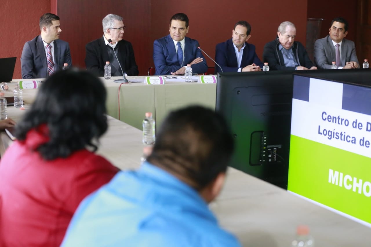 Firman Gobernador y Merza convenio para instalación de centro logístico en Michoacán