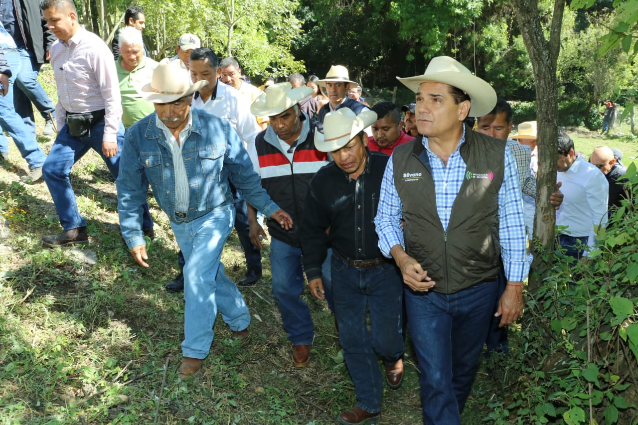  Avanza tecnificación del campo en Zitácuaro