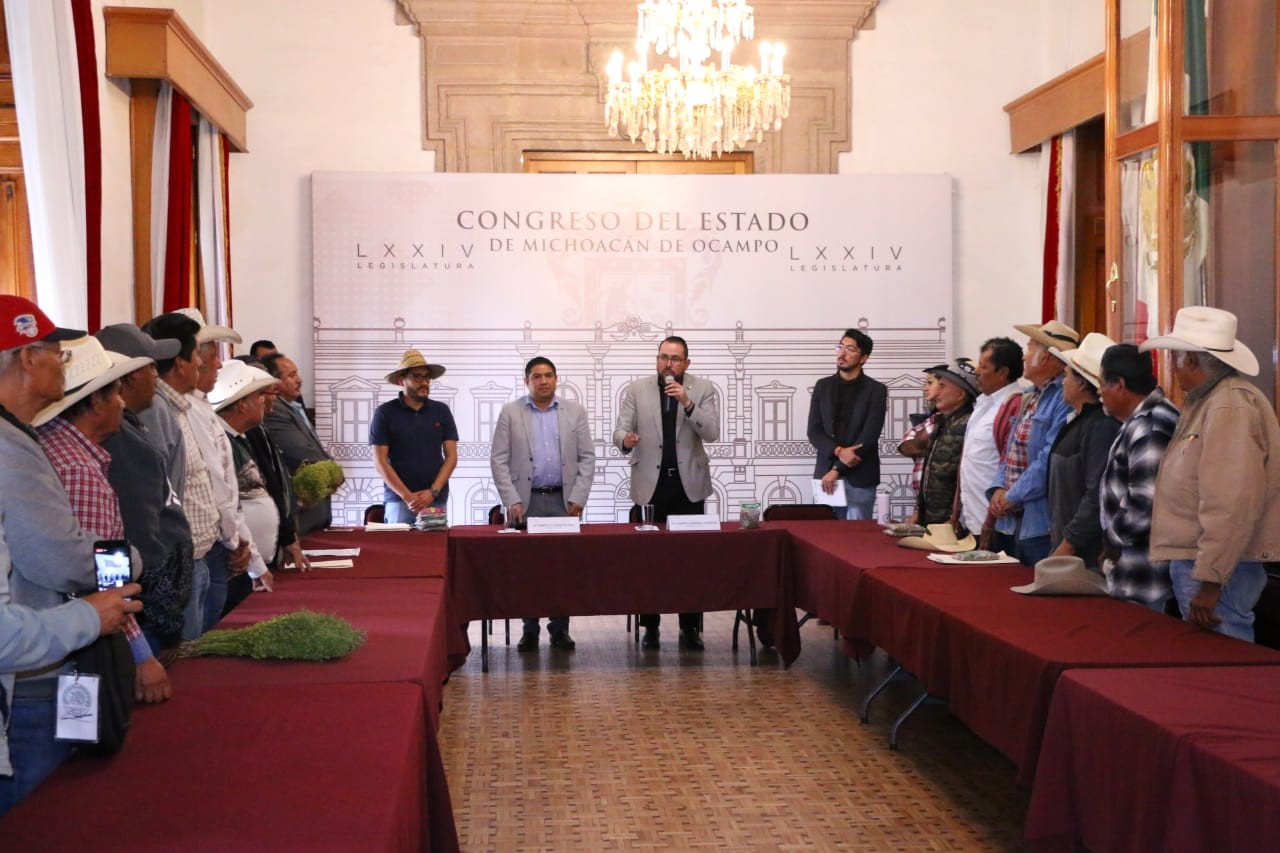 Humberto González recibe a productores de lenteja