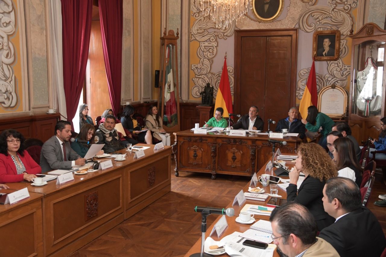  Raúl Morón instruye reforzar trabajos para finiquitar adeudos en el municipio