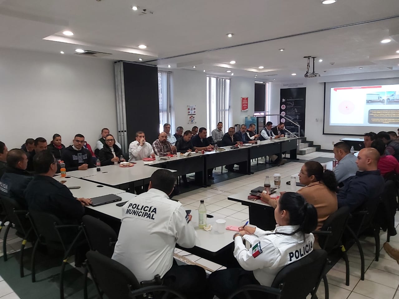  Imparte CMASC, platica informativa a integrantes del sector empresarial ANTAD