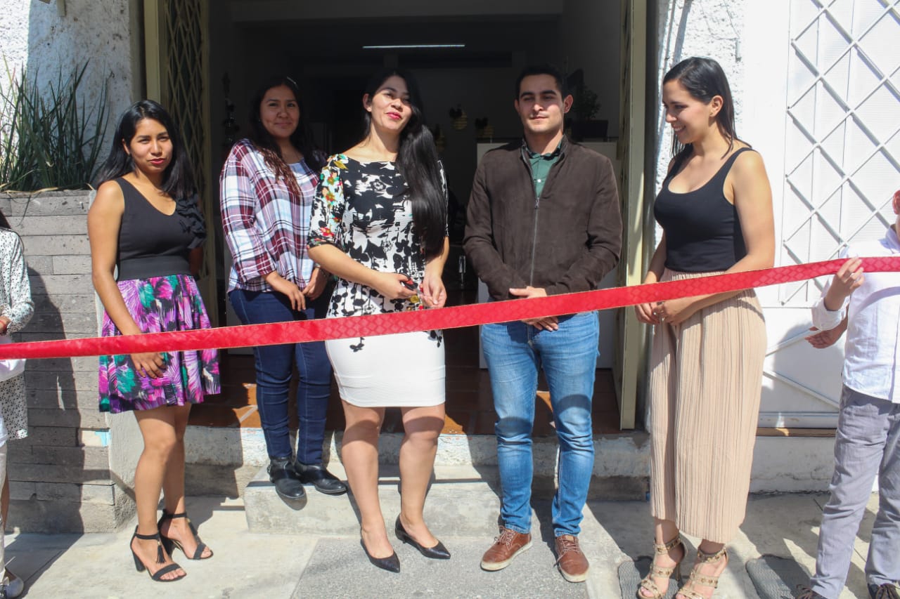  Inaugura Ijumich negocio de jóvenes emprendedoras
