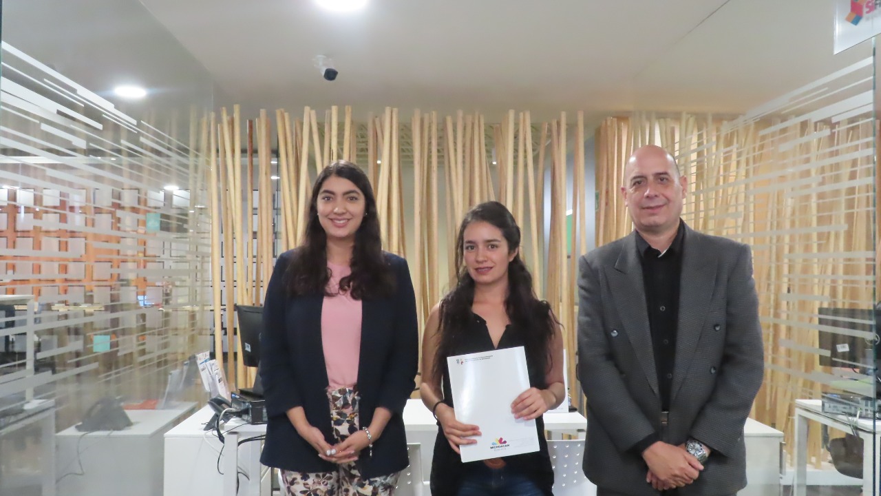  Entrega Sí Financia crédito a emprendedora de Quiroga