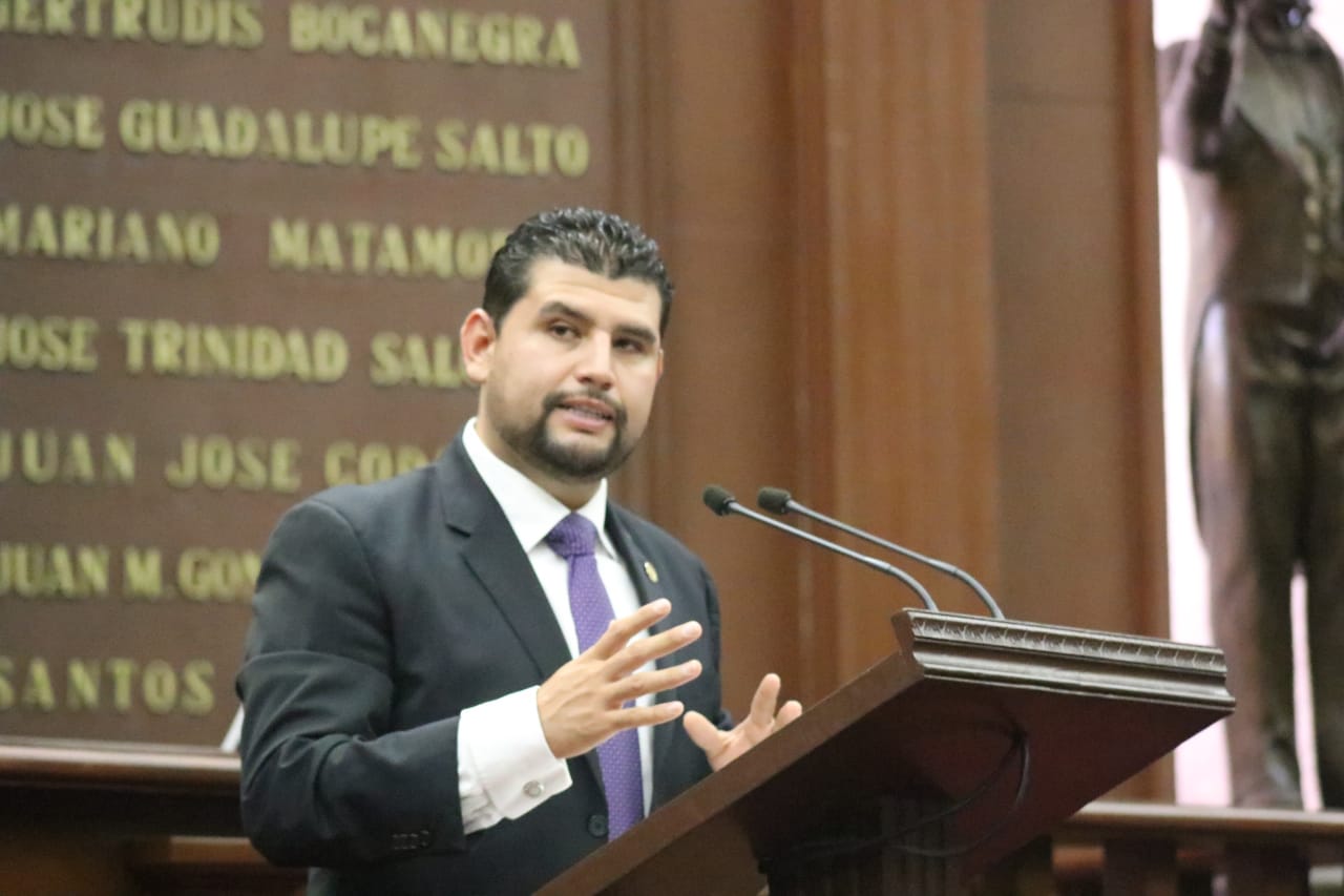  Plantea Octavio Ocampo clarificar procedimiento legislativo en acuerdos de urgente y obvia resolución