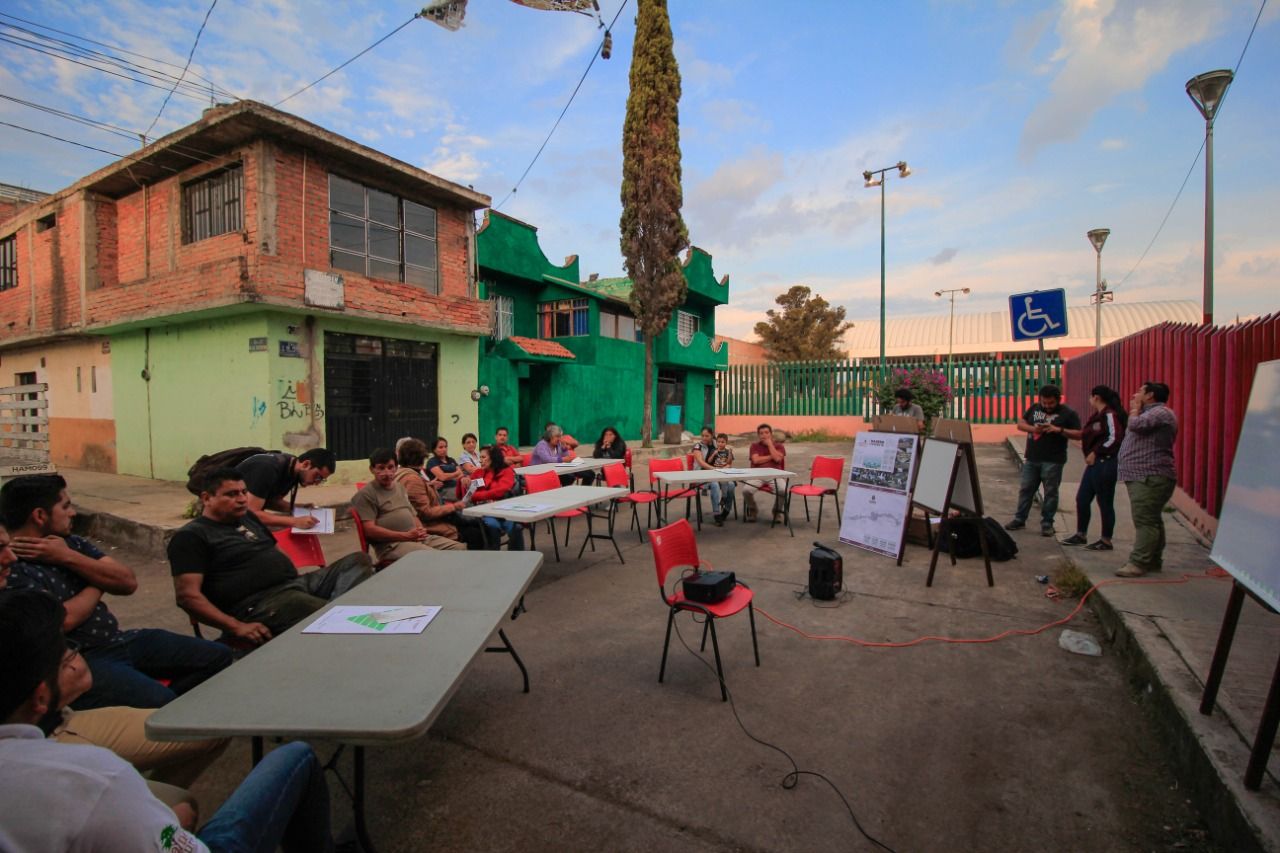  Mantiene Ayuntamiento diálogo con vecinos y locatarios por obra de laterales de la Avenida Madero