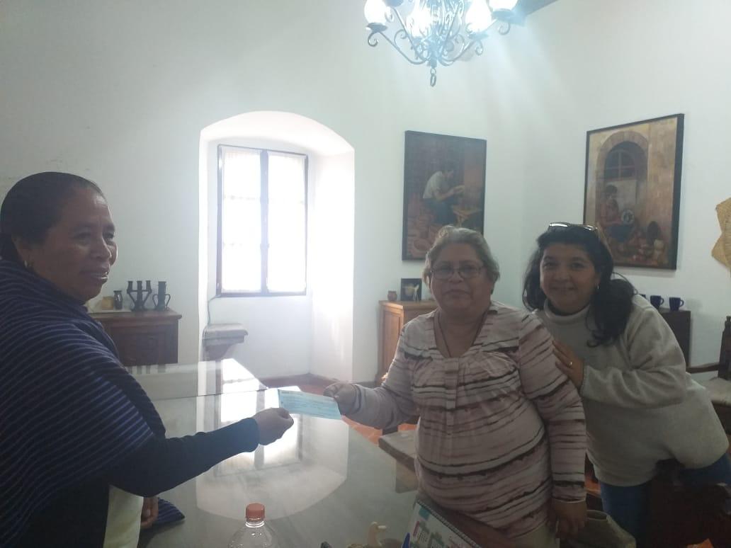  Entrega IAM financiamientos a artesanas y artesanos michoacanos