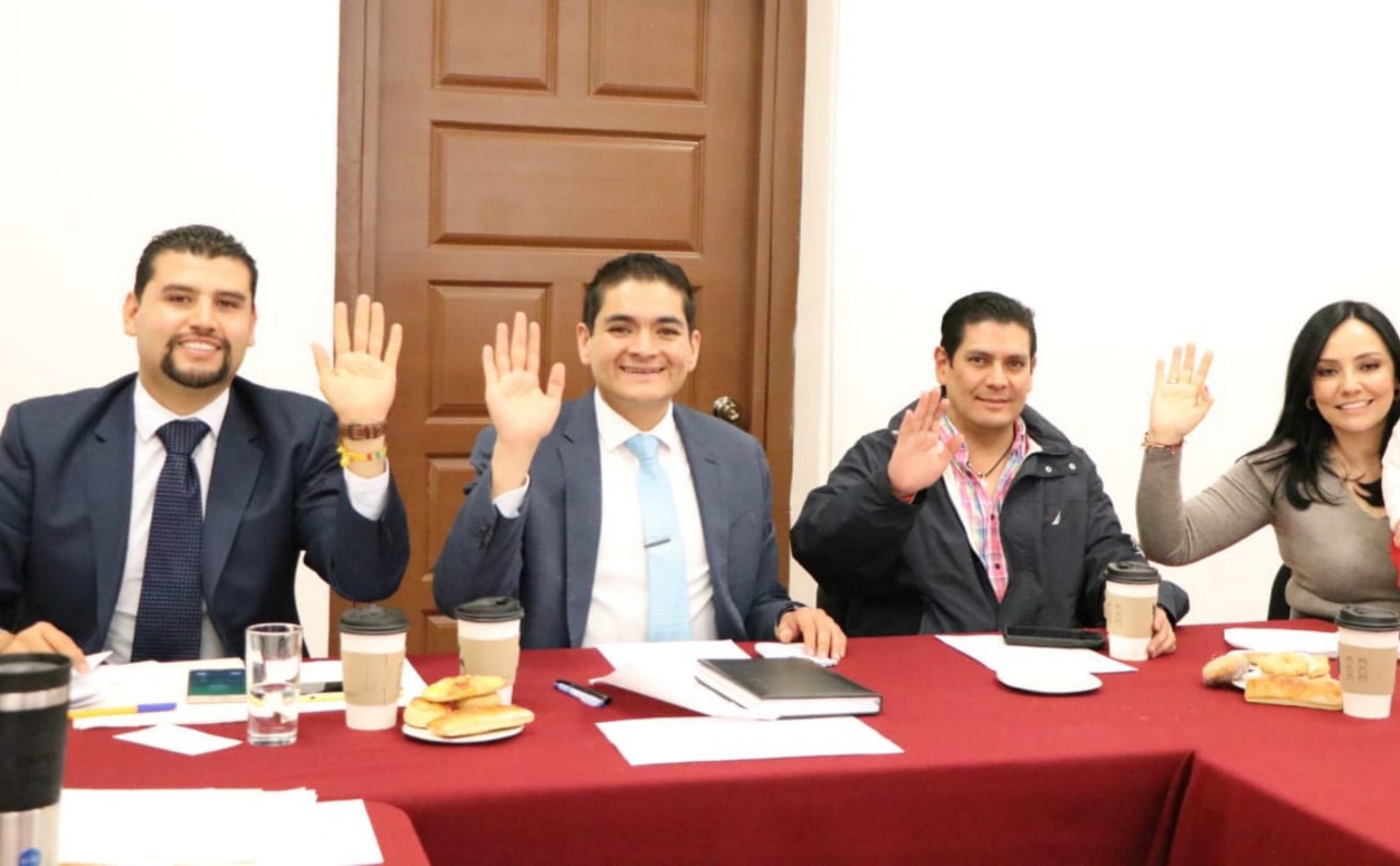  Aprueba Comisión de Hacienda y Deuda Pública, Glosa del Cuarto Informe de Gobierno