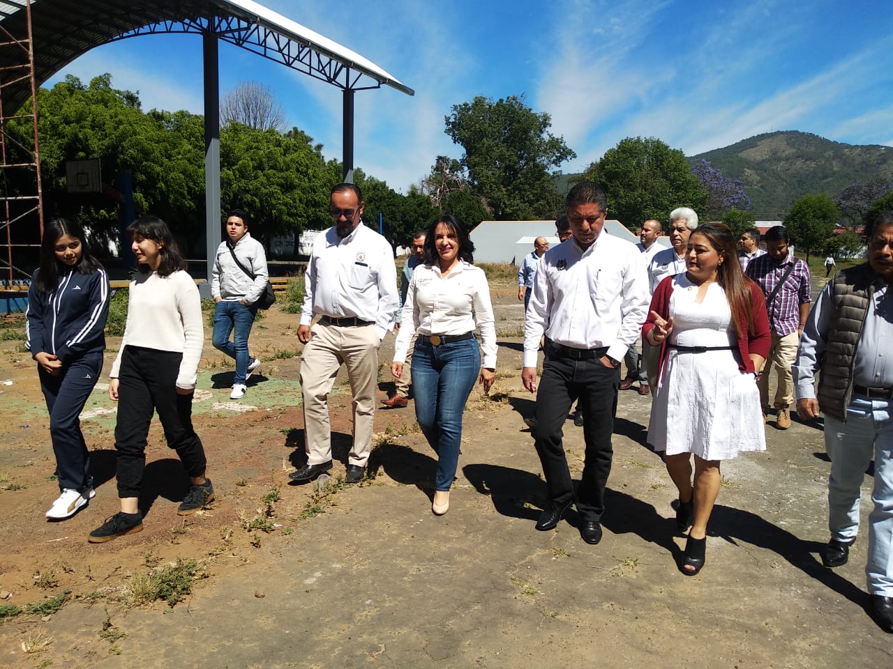  Rector Raúl Cárdenas supervisa obras de infraestructura educativa