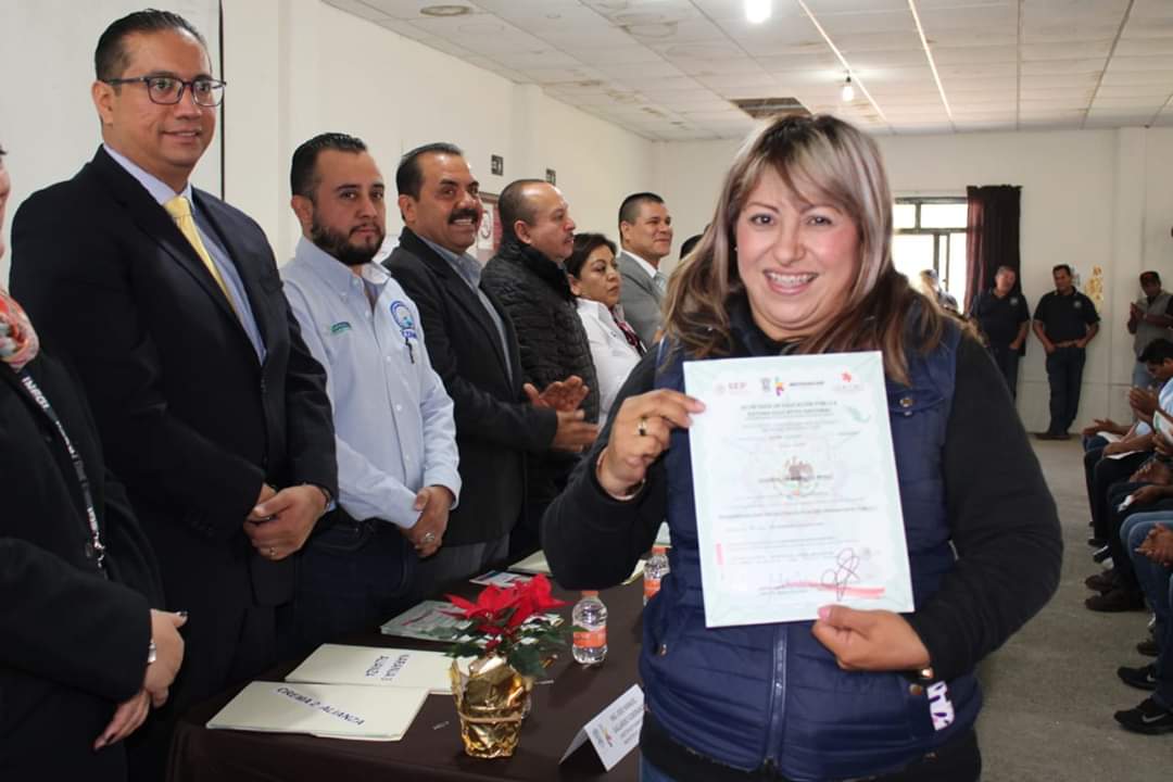 Con Icatmi mujeres pueden capacitarse para conducir y trabajar en el transporte público