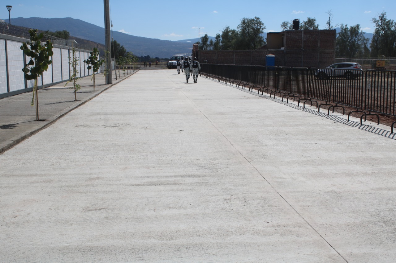  Construye SCOP, acceso a cuartel de la Guardia Nacional en Sahuayo
