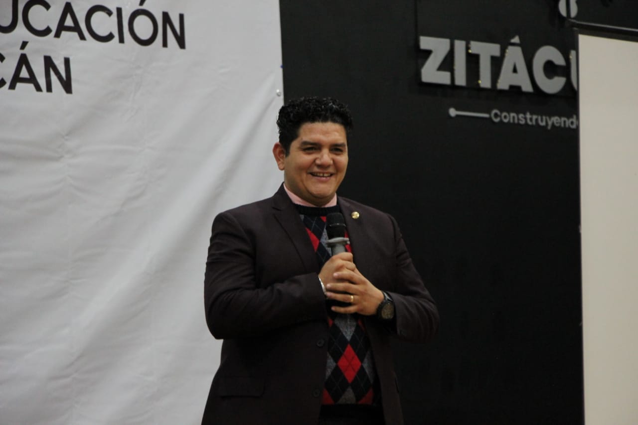  Toño Madriz se pronuncia en pro del medio ambiente en Michoacán