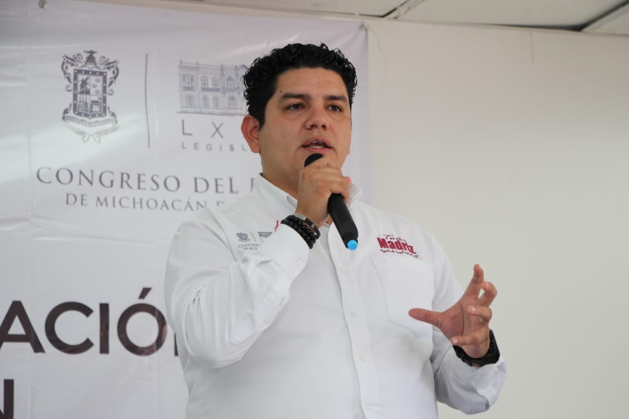  Toño Madriz llama al diálogo y a la unidad de los trabajadores de la educación en Michoacán