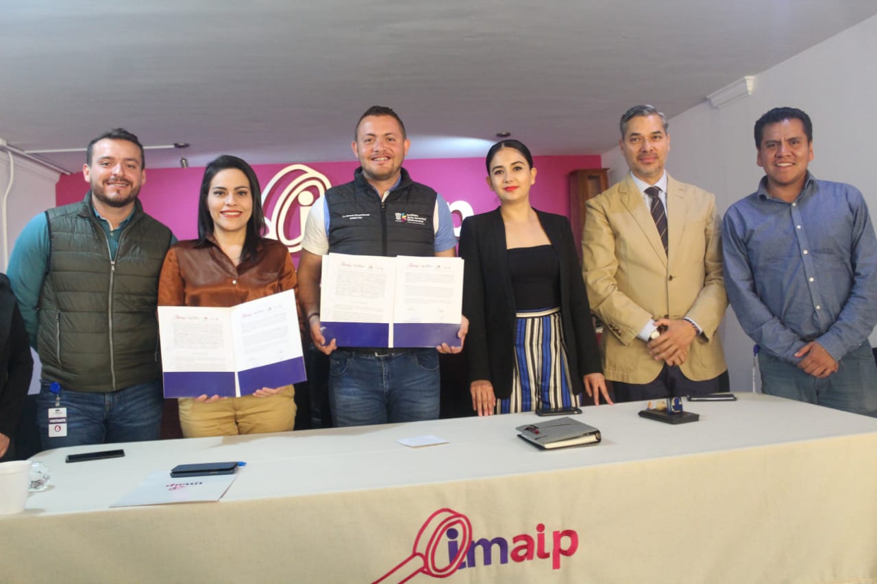 Vigilarán jóvenes cumplimiento de obligaciones de transparencia: Ijumich