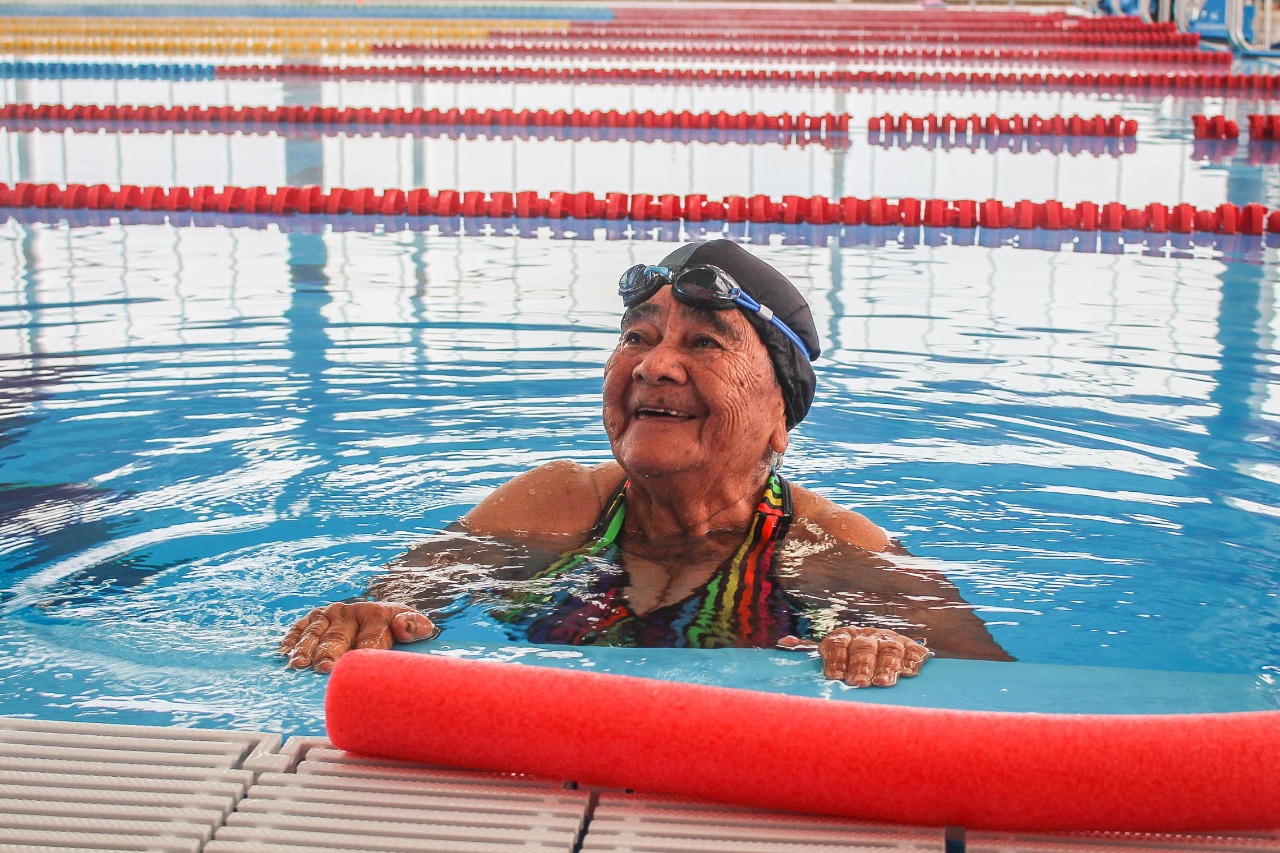 Con el deporte hasta que Dios me dé licencia: Lupita Moreno, nadadora