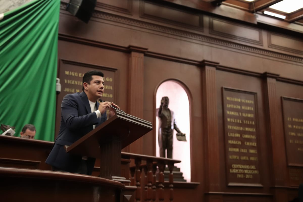 Que se transparente trabajo en áreas de comunicación social: Óscar Escobar