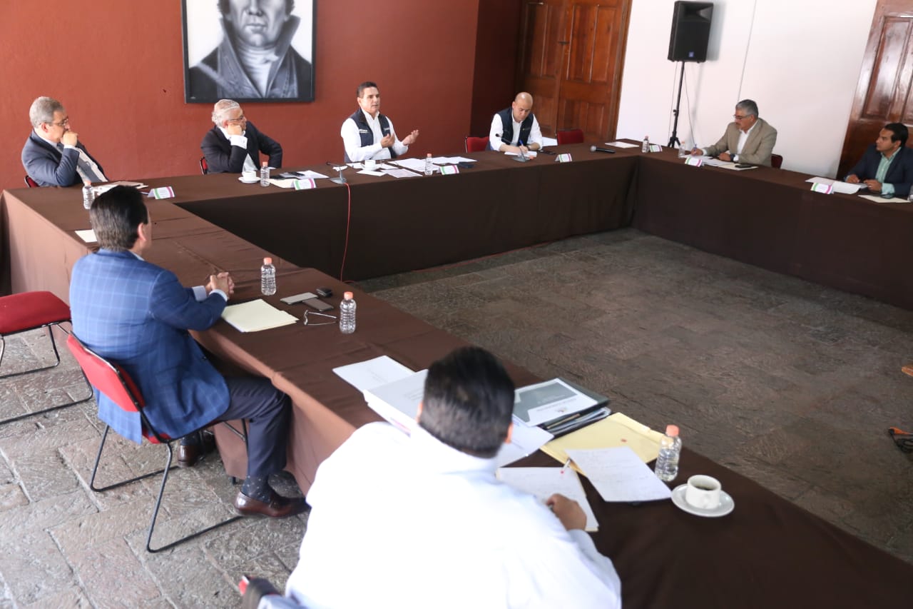  Instruye Silvano Aureoles reforzar educación virtual ante COVID-19