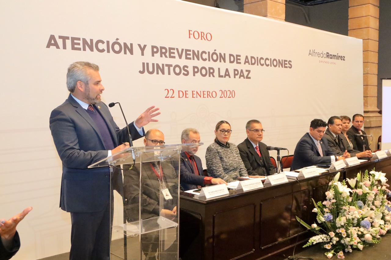  Convoca Alfredo Ramírez a mesa de trabajo sobre adicciones y salud mental