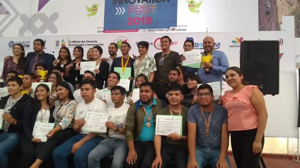  Estudiantes del CECyTEM representarán a México en evento Internacional de Ciencia en Chile