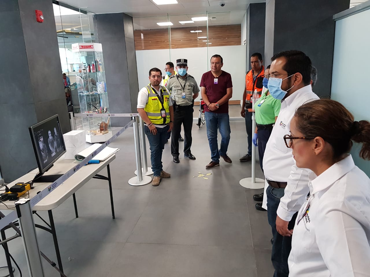 Refuerza SSM filtros sanitarios en terminales aéreas y de autobuses