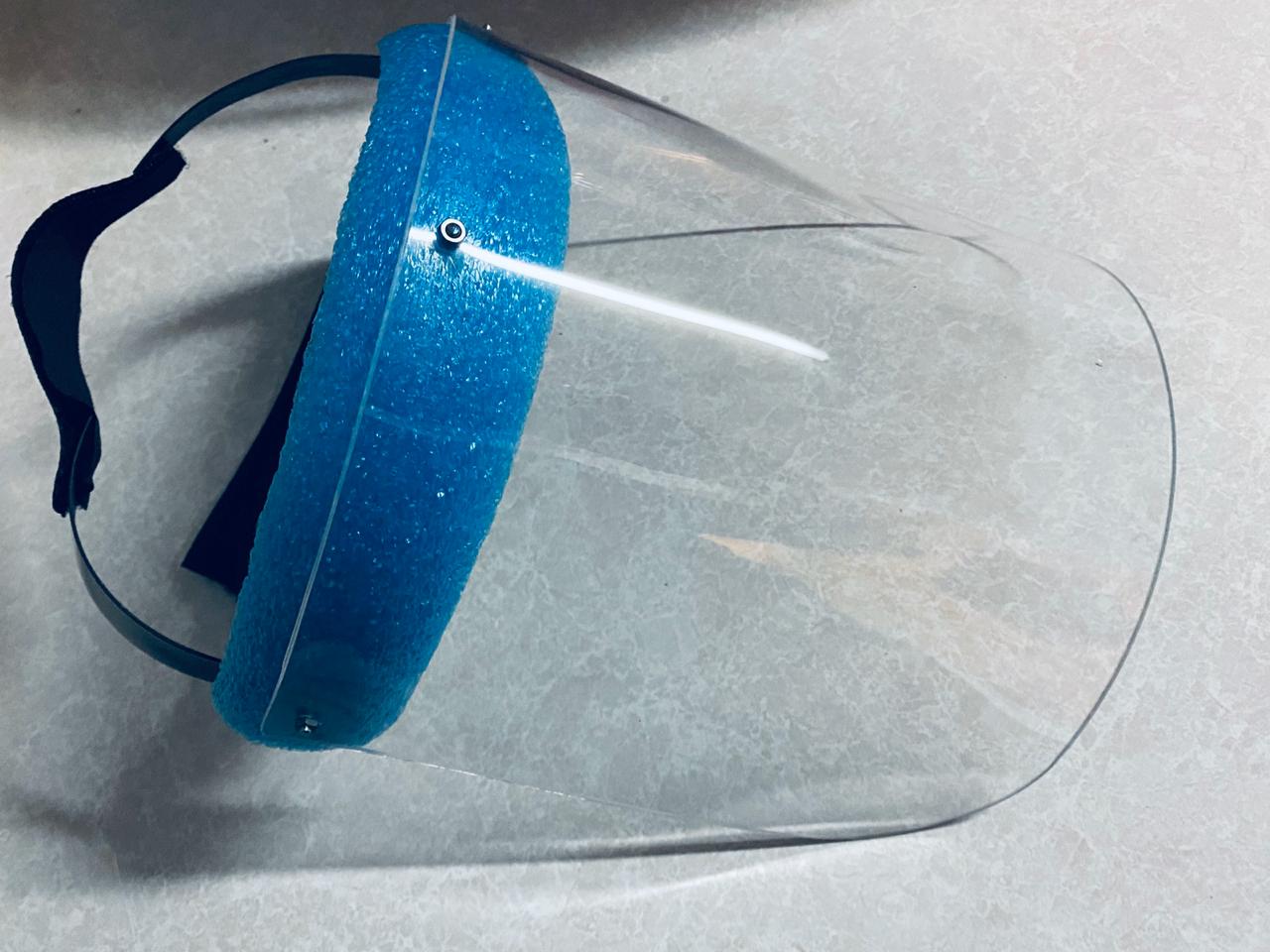  UMSNH diseña careta protectora ante el COVID-19