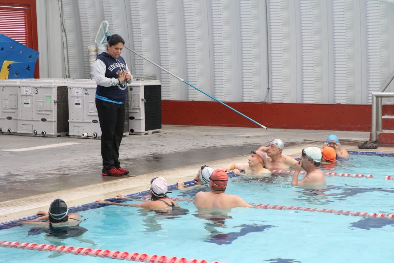 Amplía oferta Curso Anual de Natación del Bicentenario