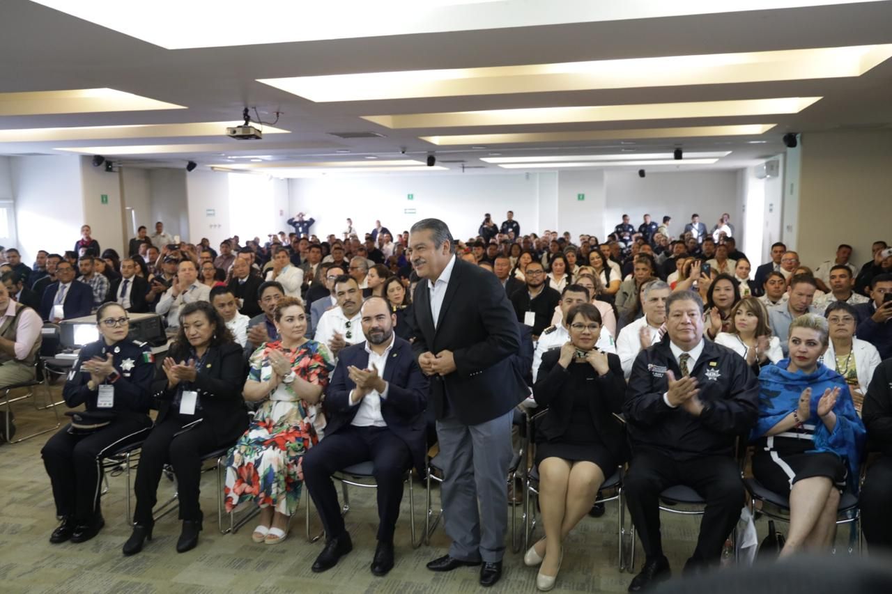  Inaugura Raúl Morón 1er. Foro Internacional de Policía de Proximidad con Capacidad de Mediación y Solución de Problemas