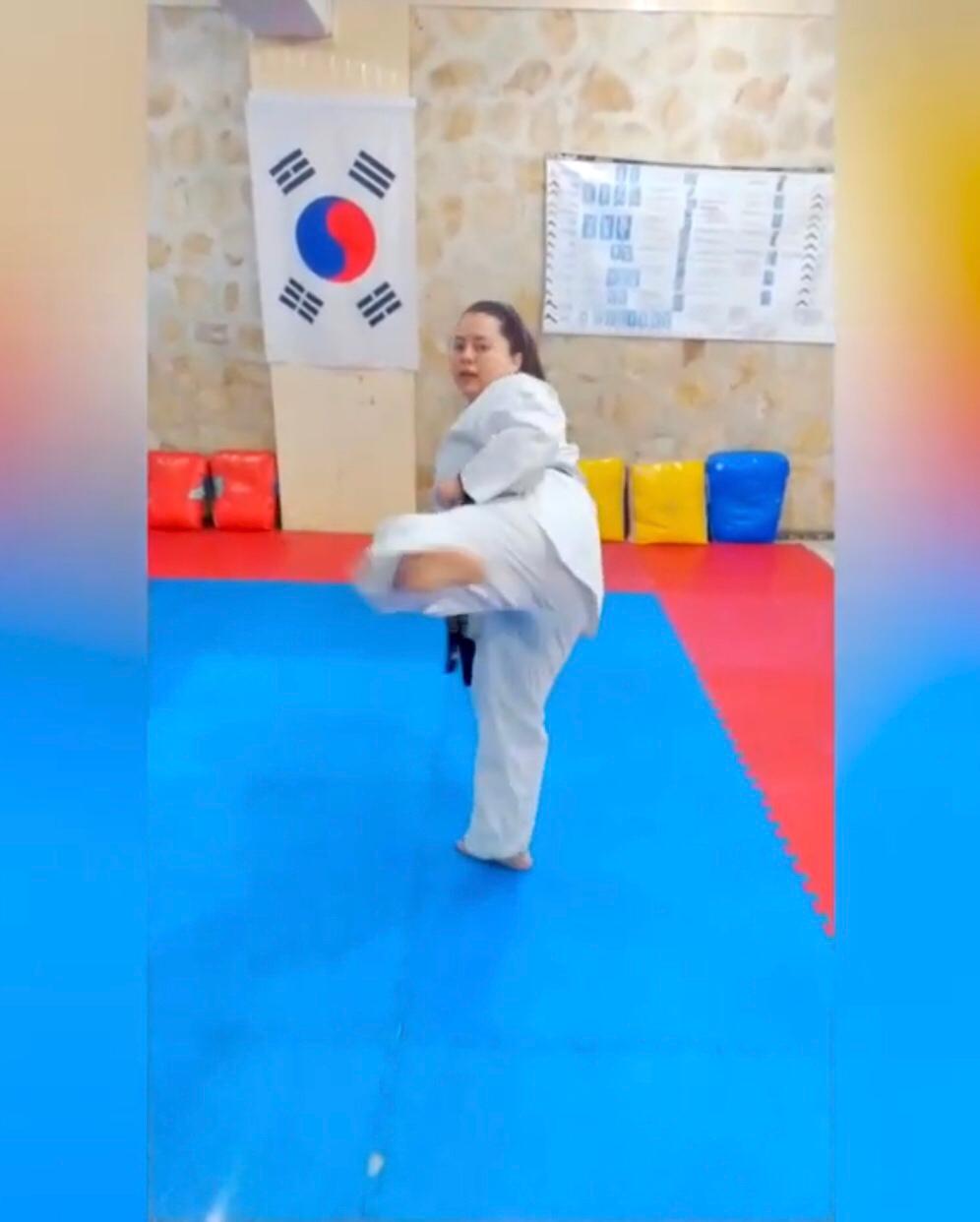 En Club Chanani, práctica de Taekwondo