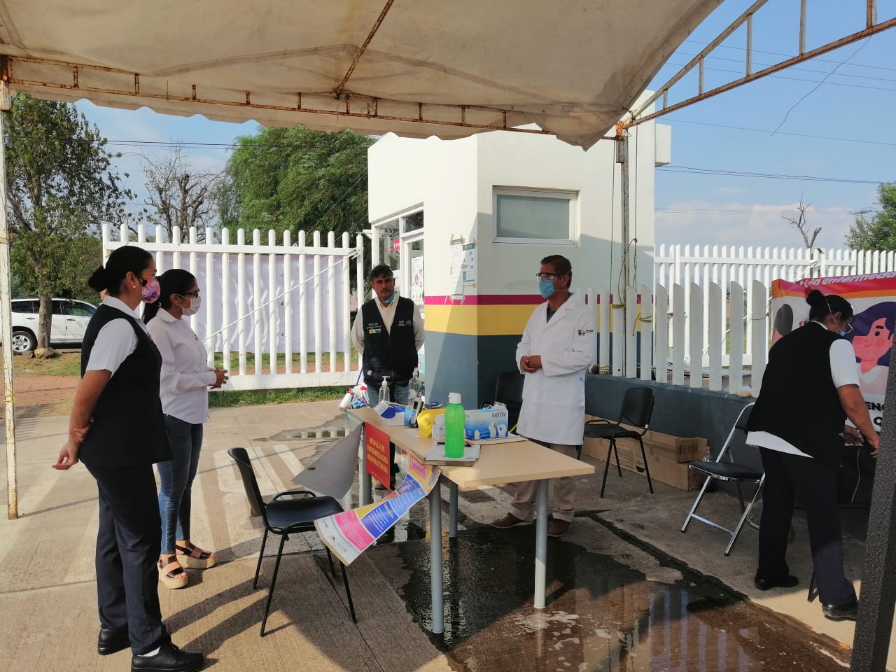 Más de mil 800 especialistas médicos han sido capacitados sobre el COVID-19