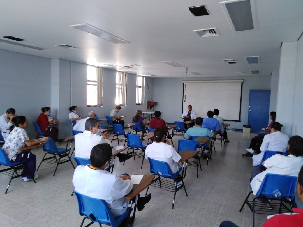 Capacita SSM a personal en uso adecuado del equipo de protección