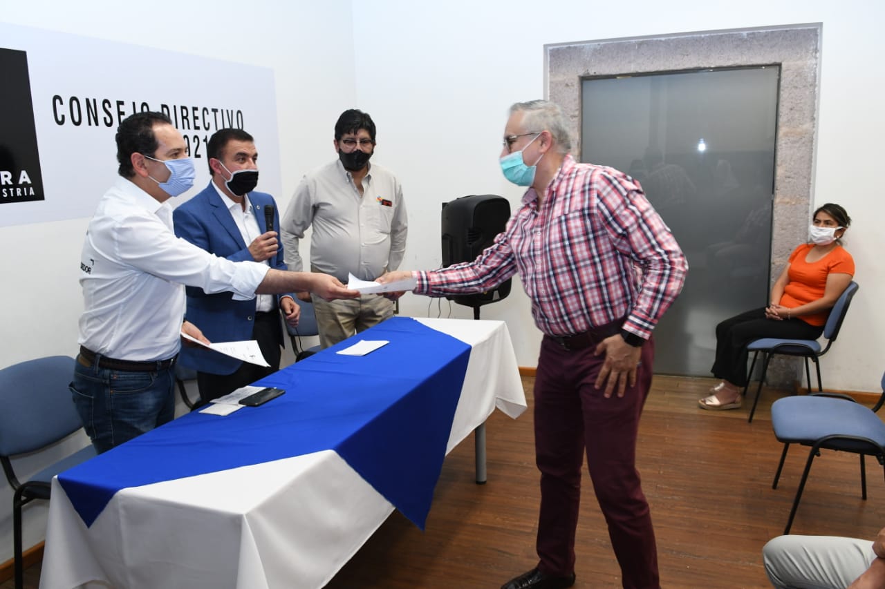  Suman mil créditos entregados por el Gobierno de Michoacán a empresas