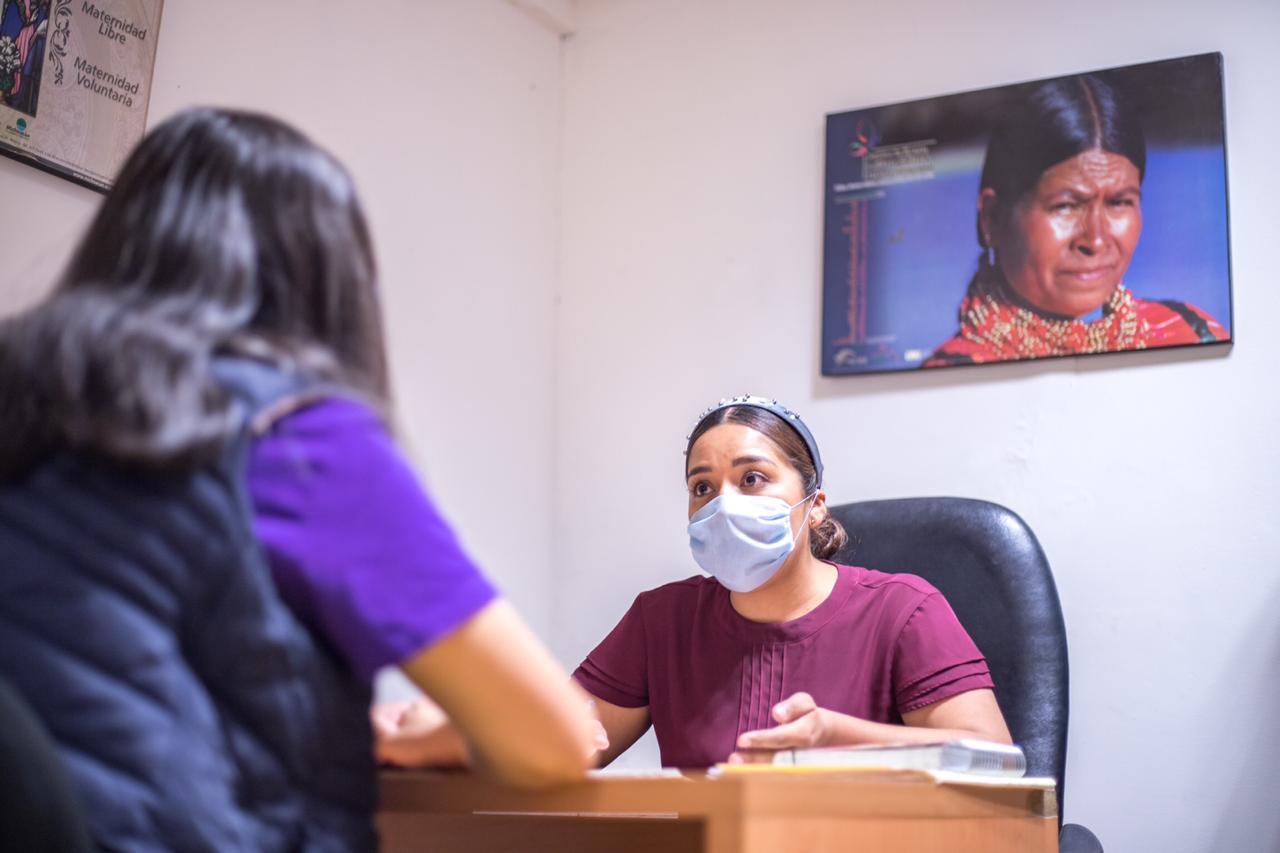 Suman 310 mujeres atendidas en línea de apoyo de la Seimujer