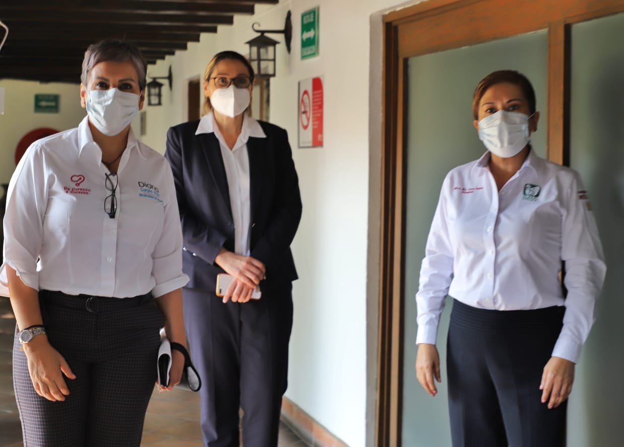  Ante bloqueos, acuerdan suspender servicios en unidades médicas de la región Oriente