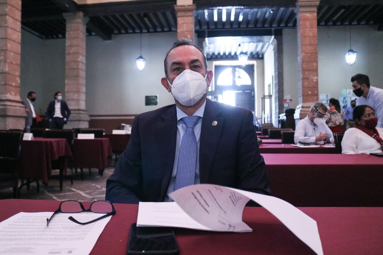 Logra Antonio Soto que se sancione notarios que incurran en malas prácticas