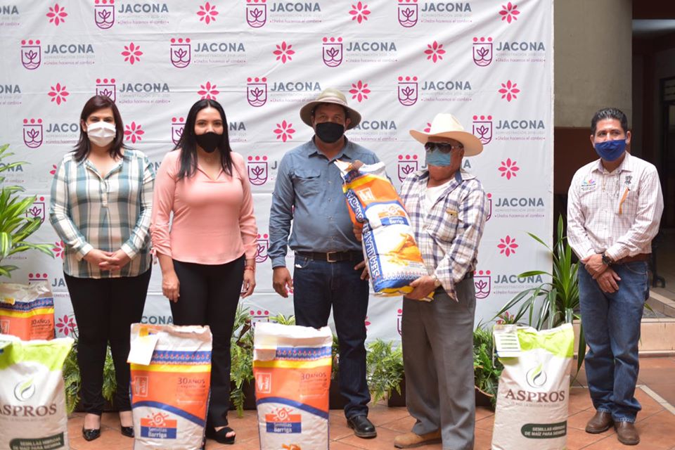  Adriana Campos inició Programa Maíz 2020 en  beneficio de ecuareros y pequeños productores