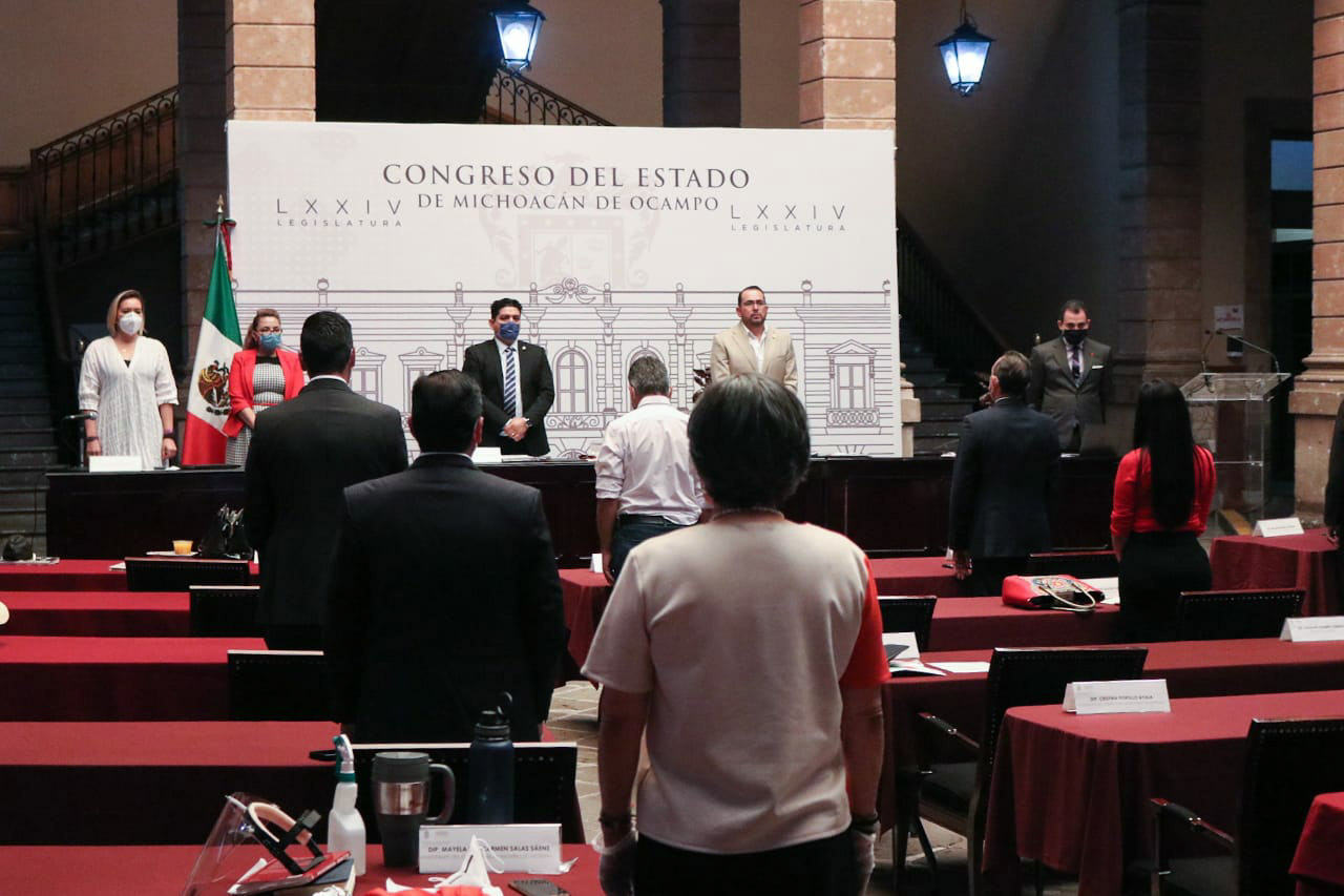  Improcedente juicio político contra presidenta municipal y ayuntamiento de Nahuatzen