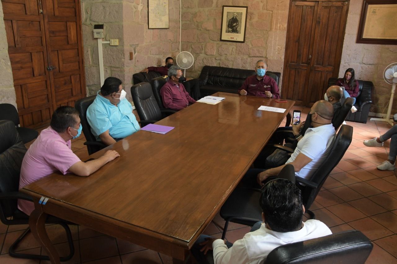  Ayuntamiento de Morelia brinda atención a empresarios de bares y centros nocturnos
