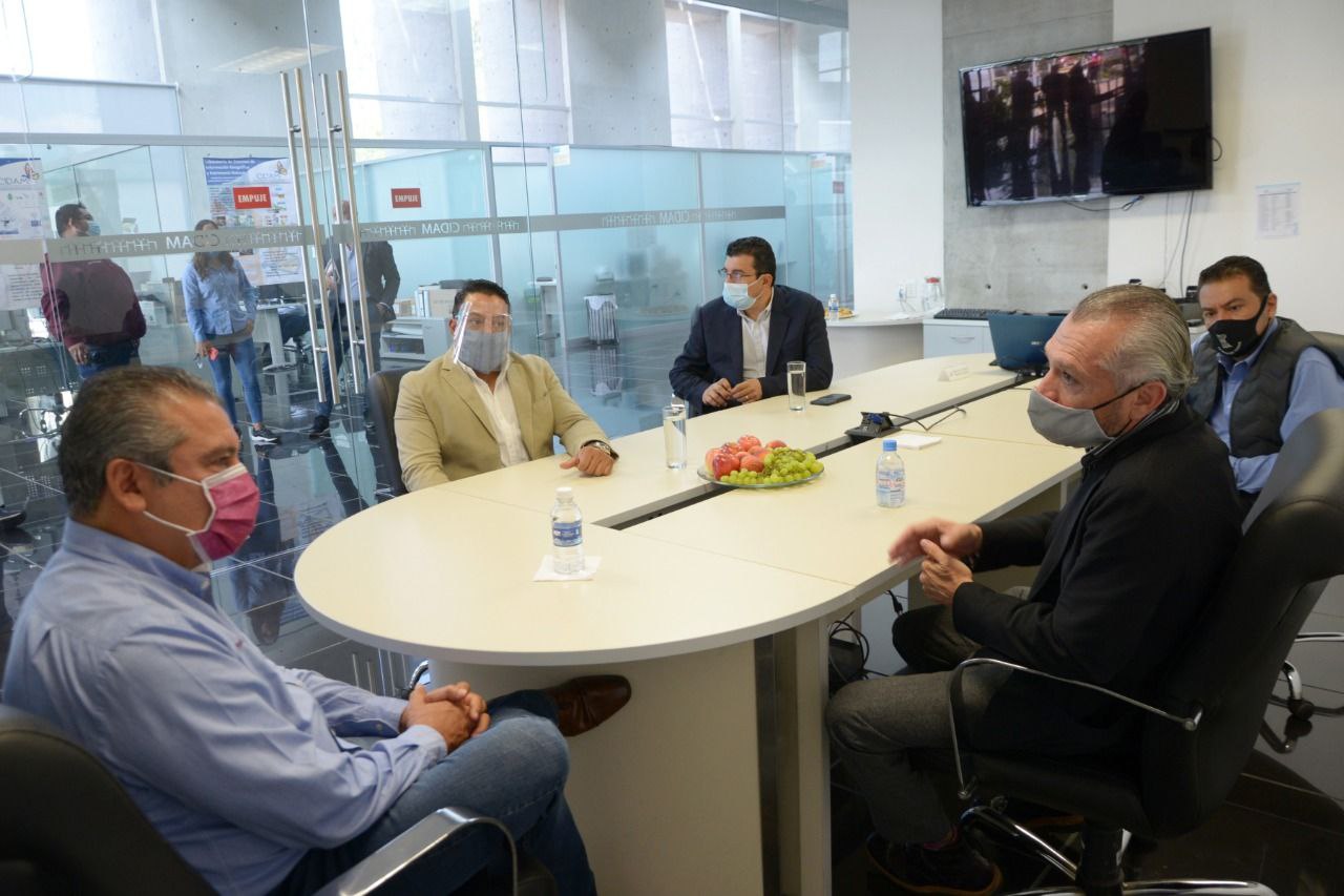  Raúl Morón establece lazos de colaboración social con el Club Atlético Morelia