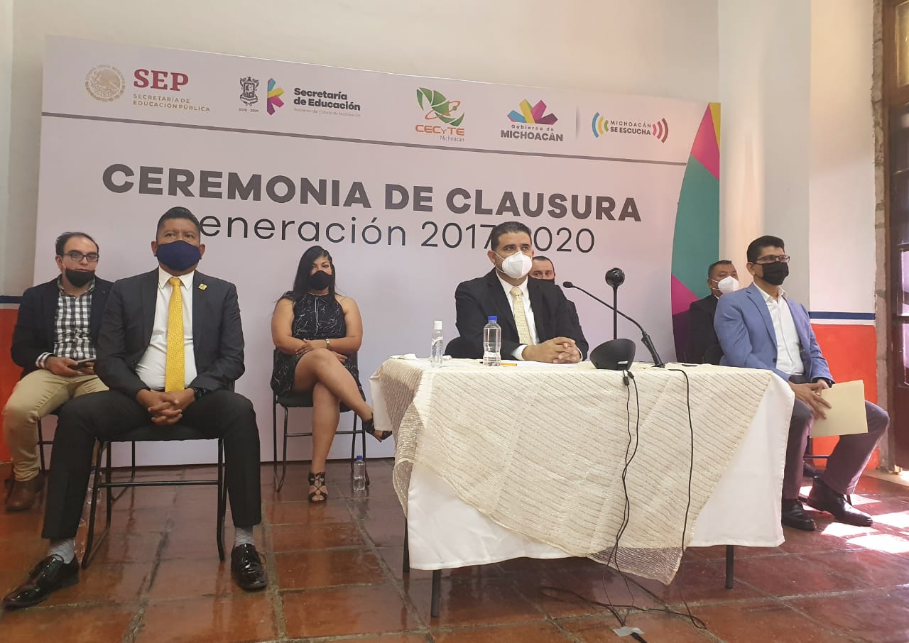  Concluye con éxito y en forma virtual el curso escolar en el CECyTEM
