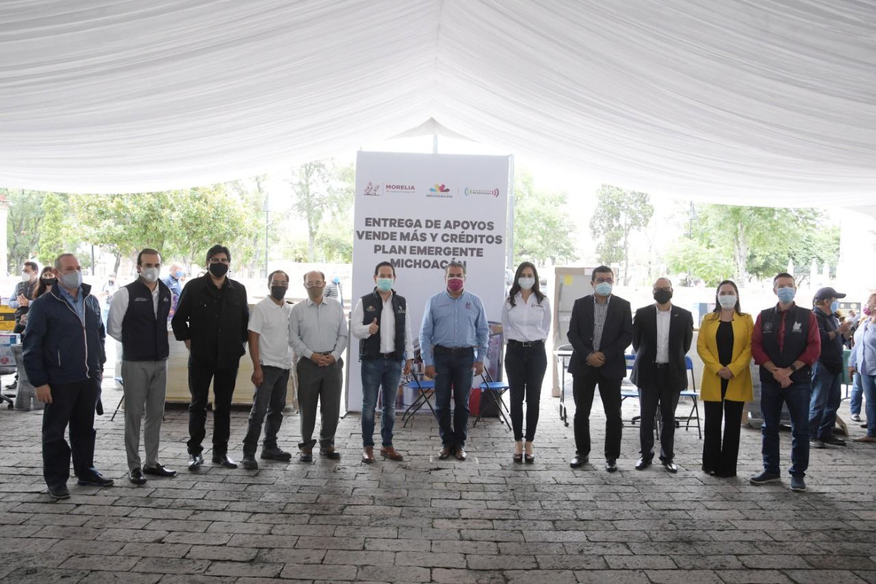  Destaca Raúl Morón sinergia entre instancias de gobierno durante entrega de créditos a negocios morelianos