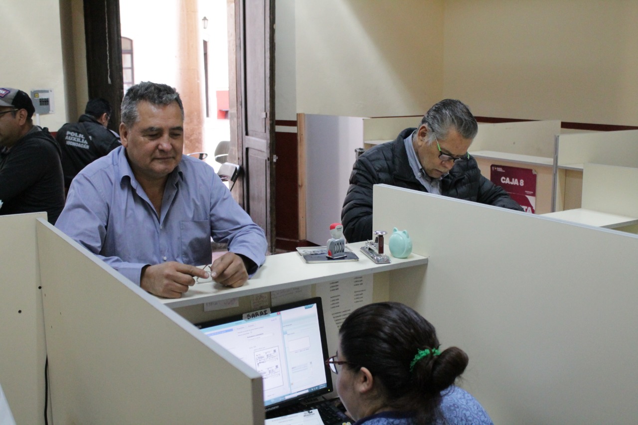 Inician guardias en módulos de Rentas de SFA para atención ciudadana