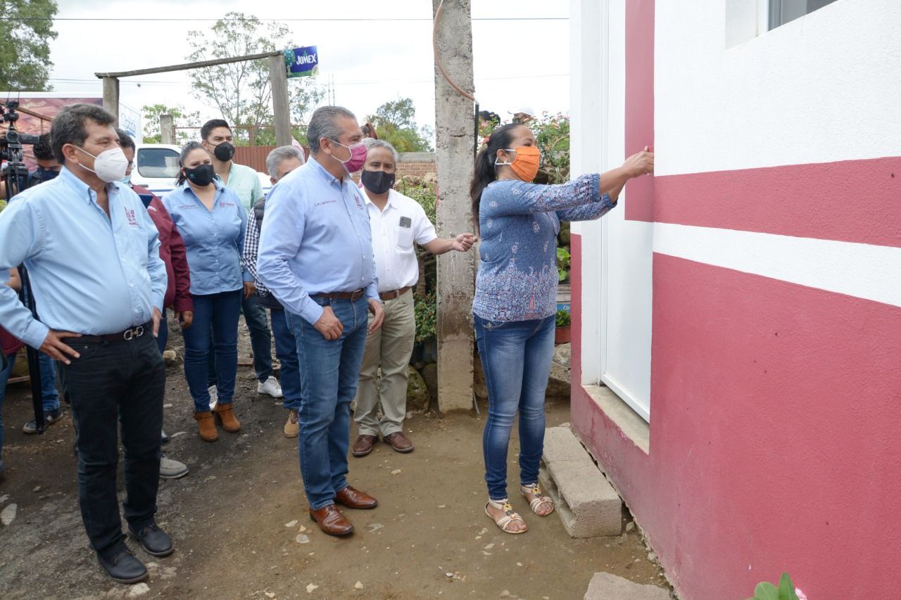  Entrega Raúl Morón obras de mejoramiento de vivienda en zonas vulnerables