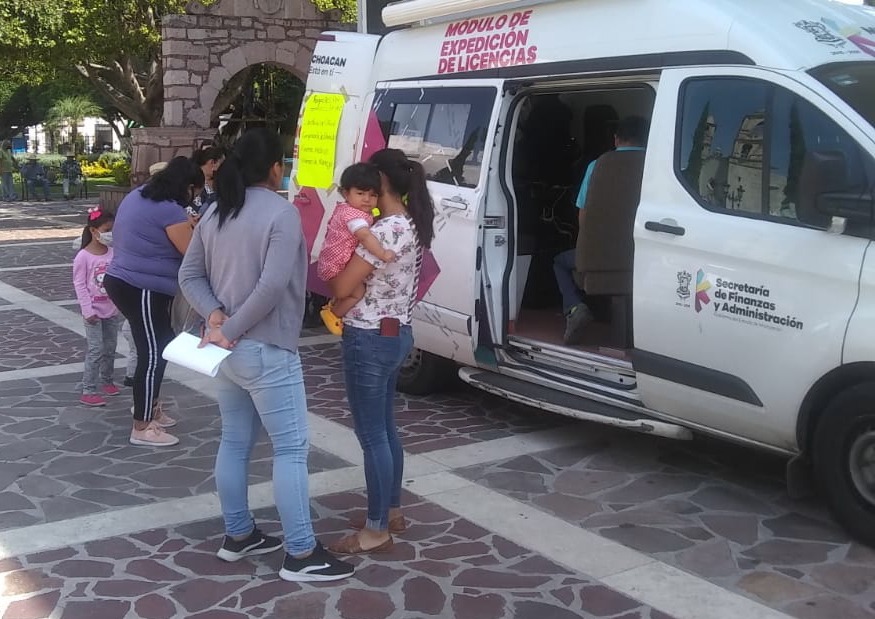  En Sahuayo, unidad móvil para renovar licencias de conducir sin cobro de multas